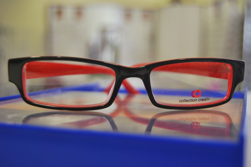 opticien-BARJOLS-min_view-sight-lens-frame-optics-spectacles-1141012-pxhere.com